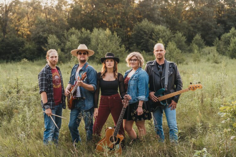 Click here for https://glenviewparks.org/event/free-outdoor-summer-concerts